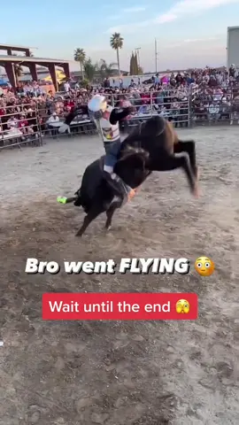 HE TOOK OFF 😲🫣 (Via: @eldelosjaripeos, H/T @houseofhighlights) #bull #bullriding #air #sendit 