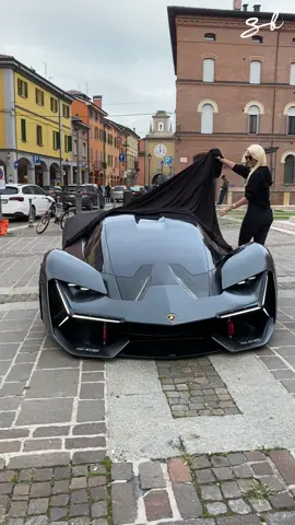 The Lamborghini from the future 🤩🔥 #lamborghini #terzo #terzomillennio #rare #supercar #carsoftiktok #supercarblondie #fyp