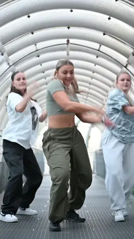 @universumbremen  #denise_meyer_ #foryoupage #foryou #dance #viral #trend dc @drewjeeezy 