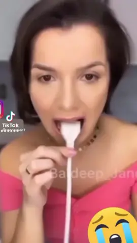 Albaner isst Kabel 🇦🇱😂#xhano #fy #albania #foryou #foryoupage #4you #viral #fürdichseit #lachen #funny #4youpage #humor #lachen 