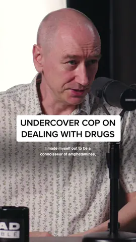 A connoisseur 🤣 #fyp #foryoupage #ladbible #viral #trending #undercoverpolice #undercover #undercovercop #antidrug #antidrugs #legalisation 