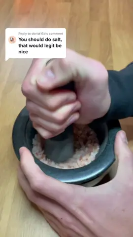 Replying to @dorist16b Salt 🤌🧂 #satisfying #salt #asmr 