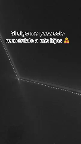 👩‍👧‍👧❤️‍🩹