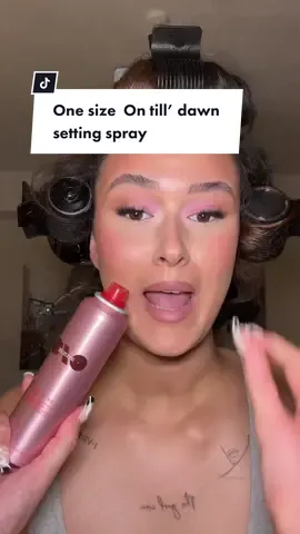 This may be perfect for my oily skin angels ✨ @onesize #onesizebeauty #onesizeontilldawn #settingspray #oilyskin #oilyskinmakeup #settingspraytest 