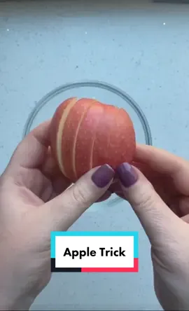 The best way to prevent your apples from turning brown is to pretend! Put a little cinnamon on them and they will never know they’re brown #lunchbox