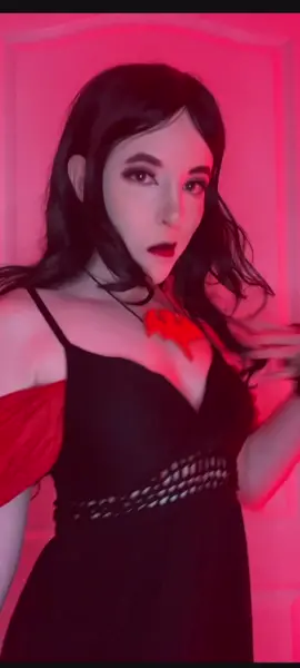 Who’s excited for Halloween? 👻 #hexgirl #hexgirlthorn #hexgirlcosplay #thorncosplay #scoobydoocosplay 