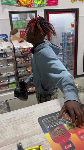 MOUSE PRANK ON MY CUSTOMERS 