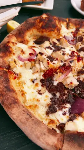 Definitely recommend!!! #firepitpizzatavernatl #atlanta #atlfoodies #pizza #wings #meatballs #pizzatime #pizzalover #chickenpizza #lemonpepperwings #unicornwings 