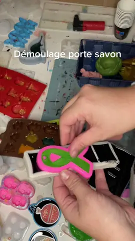 Démoulage 🥰 #resin #SmallBusiness #resine #resineepoxy #pourtoi #foryou #parati 