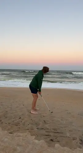 hittin balls in the ocean 🌊 #vibes #views #golf #golftok #golftiktok #beach #florida #fyp #foryou 