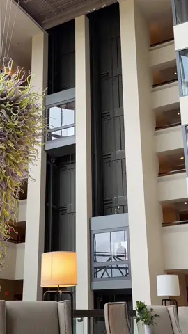 This is your sign to go to a hotel Starbucks and just chill in the lobby #utah #slc #uofu #universityofutah #college #