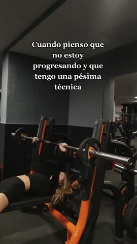 Confiando en el proceso💪🏼. #gym #gimnasio #squat #motivacion #trusttheprocess #eatyourprotein #hipthrust 