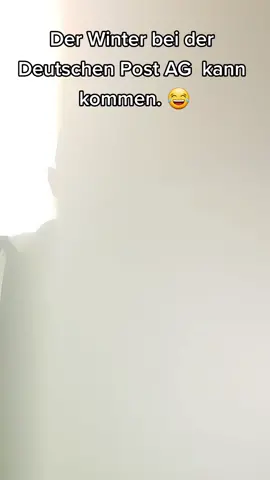 Wie krieg ich die Schuhe jetzt an. 🤔#dhl #deutschepost #foryou #fy #fyp #fürdich 