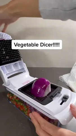 It’s the best cooking purchase I made in 2022!! Hands down. Grab the exact one I have in my bio! #CookingHacks #kitchenhack #KitchenHacks #amazonmusthaves #amazonfavorites #christmasgiftideas 
