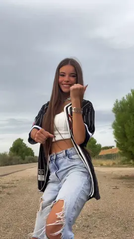 Las vibes de este bailecito con esta canción ☺️