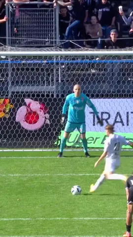 T’as réagi comment sur le but ? 🤩😍 #goal #moneytime #sportstiktok #football