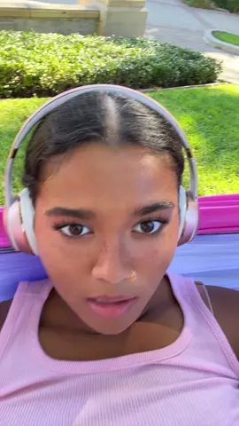 bby’s 1st music video out now :’)