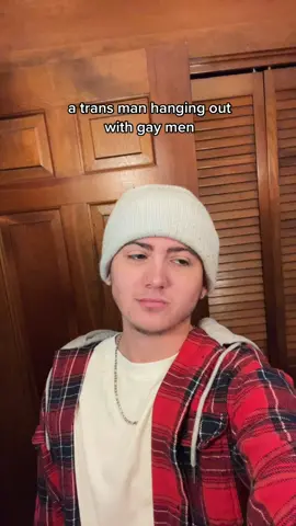 the way this actually happens all the time 😭 no hate tho i love y’all but try not to traumatize us with that 😅 cred: @salinleon #fyp #ftm #trans #gay #lgbt #lgbtq #transgender #transmen 