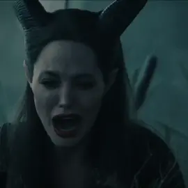 when i found out what her losing her wings meant, i sobbed. Maleficent was never the villain #FomotionalFinds #maleficent #sleepingbeauty #disney #angelinajolie 