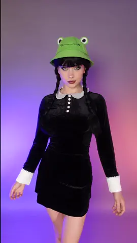 I personally think it's a nice addition to the outfit 🐸 #fyp #wednesdayaddams #froghat #silly #aussie #theaddamsfamily 
