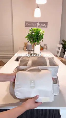 I am loving these packing cubes, keeps everything in its place like the crazy neurotic gal that I am that needs everything in its place if not I’ll loose my mind😵‍💫😂   I’ll share all my outfits from Amazon, and vacay vlogs so stay tuned for those because it all begins tomorrow✈️🌴☀️🔥🥳   #packing #vacationmode #vacation #toddlermom #workingmomsoftiktok #workingmomlife #workingmom #dayinthelife #ditl #momlife #cleaningtiktok #organizingtiktok #organize #latinastiktok #aesthetic #cleaningallday #packingcubes #solplayayarena 