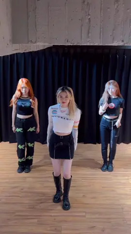 #舞客星 #르세라핌 