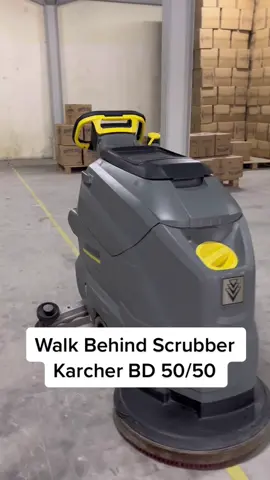 Bersih - bersih lantai gudang, pabrik, atau area luas lainnya masih pakai cara manual? Yuk Pakai Pembersih Lantai dari Karcher😉 #lantaigudang #epoxy #lantaipabrik #walkbehindscrubber #karcherindonesia #karcherbekasi 