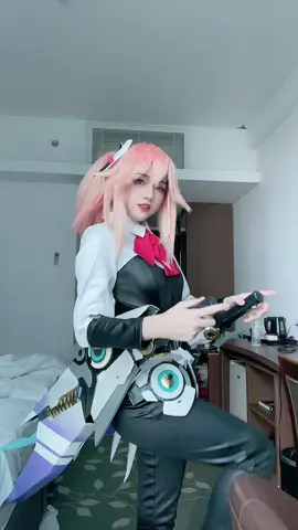 Sisa video @MPL Indonesia . I missed Jakarta already 😩❤️ Org2ny pada asik dan friendly 🥹 thankyou yg udh mau foto kmrn di JiExpo Kemayoran! New friends unlocked🫶🏻 #mplcelebrat10ns #fanny 