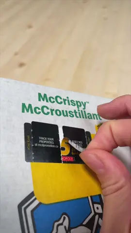 As-tu déjà joué au Monopoly d’ici? Si oui, dis-moi donc ce que t’as commandé en parlant en emoji. #McDo #MonopolyMcdo #ASMR #tiktokquebec #qc 