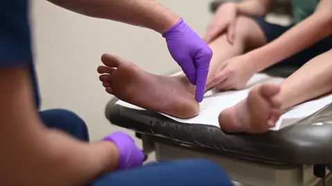 Children's Heel Pain Causes & Treatment #pediatricfootankle #pediatrics #podiatry #parent #parenting #parentsoftiktok #momlife #dad #heelpain #heel