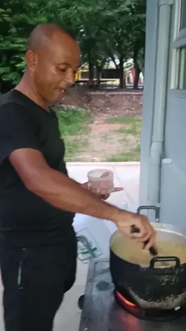 หรอยไม่หรอยก็ไม่รู้ แต่แกงไปแล้ว กะเรื่องมากแรงกะใส่เกือกแตะเข้าไป 🤣 #ครูบัง #ศูนย์ฝึกนศทมทบ42  #มัธยมสิริวัณวรี๒สงขลา 