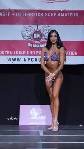 NPC Bikini @larissaseraphia ✨ #npc #bikini#ifbbpro #GymTok #foryoupage #fyp #wellness #figur #girl 