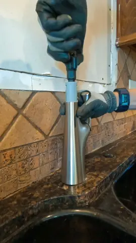 These top mount kitchen faucets 🤤 I had the pleasure of installing one of these @Pfister Faucets  kitchen faucets for a client today. Super simple, still gotta get under the sink to connect the lines, but mounting is a cinch #Plumber #Plumbing #Construction #DIY #Plumero #Reel #Handyman #Repair #PositiveVibes