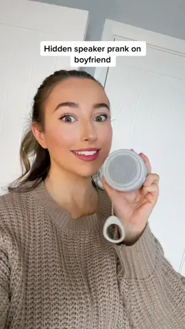 Speaker prank on boyfriend #fyp #foryou #couple #prank 