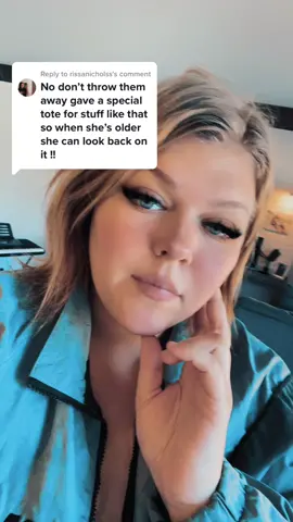 Replying to @rissanicholss 