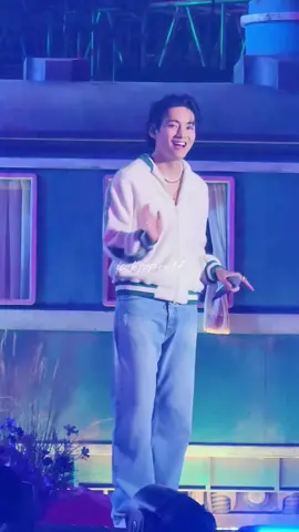 Kim Taehyung😭😭 #taehyung #busanbtsconcert2022 #btsyettocome #fyp #btsarmy #vbts #fypシ 