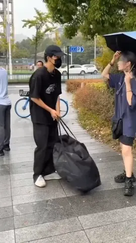 #eucandbeaubeaudeplacere🤣🖤❤️ ere#rge #elbruso #foryoupage #foryou #viral #2022 #viral #video #capcut 