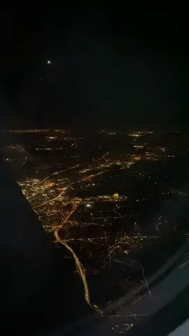 Brussels by night #brussels #night #airplane 