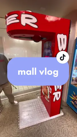 mall vlog🙏 #fyp #foryou #mall #Vlog #funny #friends @taraswrld444 @josh_weiss._ 