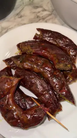 Karenni traditional sausage #karenni #karennifood #sauage #southeastasiafood #myanmartiktok #thai 