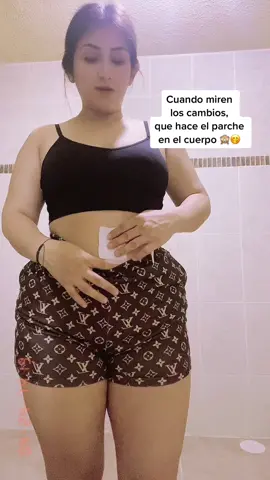 #parcheombligo #parchesreductores #parati 15 dias usándolo 🙈🥰