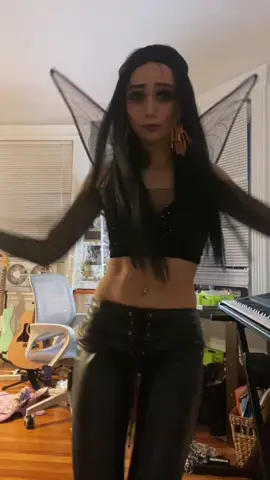 freaking bats i love halloween