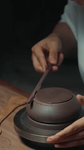 Teapot making process#pottery#garritytools #ceramics #asmr #satisfying #clay