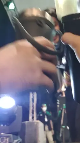 จะมีโอกาสซักกี่ครั้งที่จะได้ชนแก้วกับพี่ดิ๊วว่ะ โคตรมีความสุข#ohanacopy #ohanameeting1 #dewohana 