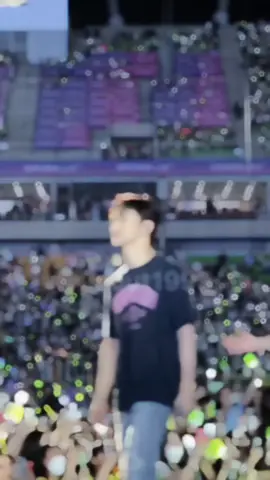 still can't get over this moment 🥺 #markyeri #mark #yeri