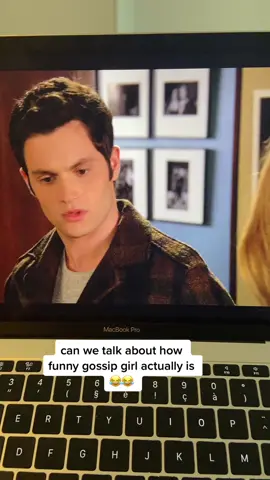 this scene is so chaotic and funny😂 i can’t with the music 😂 #fyp #foryoupage #foryou #gossipgirl #serenavanderwoodsen #blairwaldorf #danhumphrey #natearchibald #chuckbass #georginasparks 
