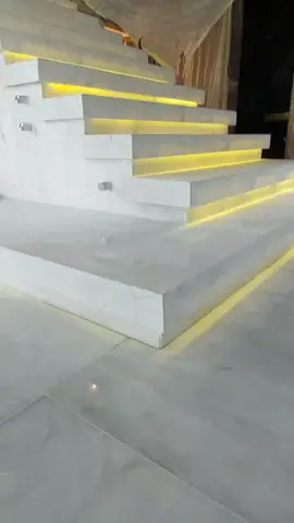 سلم كرارة إيطالي بليد، من أحدث أعمالنا بمدينة القاهرة الجديدة.