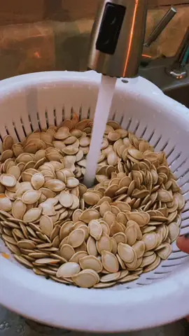 One of the best parts of carving pumpkins.. roasting pumpkin seeds, this year we did cinnamon sugar. #pumpkinseeds #halloween #pumpkins #snack 