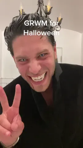 Going as a Vampire every night for Halloween #grwm 