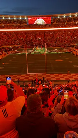 Greatest run out in college football!🍊#secfootball #tennesseefootball #volfootball #kentuckysucks #neylandstaduim #viral #fyp 